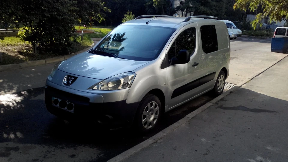 Peugeot Partner 1.6 HDi 90 (DV6AUTED4) 3