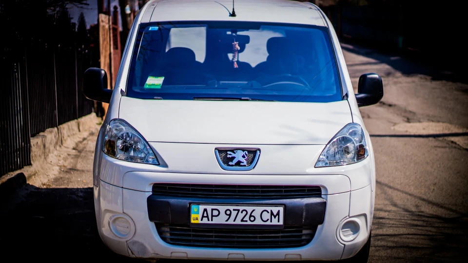 Peugeot Partner 1.6 HDi Turbo Diesel 2