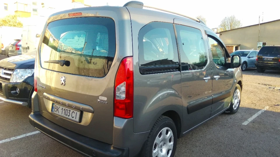Peugeot Partner 1.6 HDi... 3