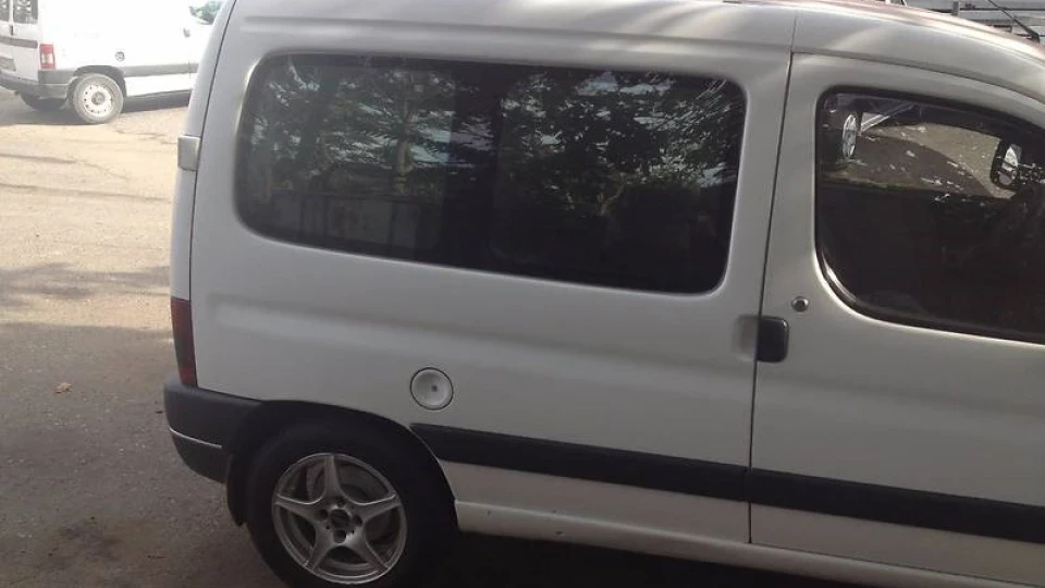 Peugeot Partner Чарлик 3