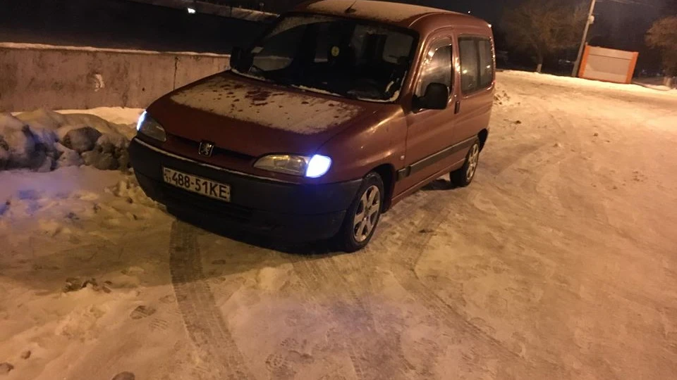 Peugeot Partner Партнер 4