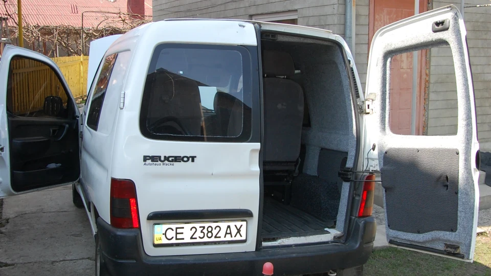 Peugeot Partner простенький 1.9 Дизелек 4