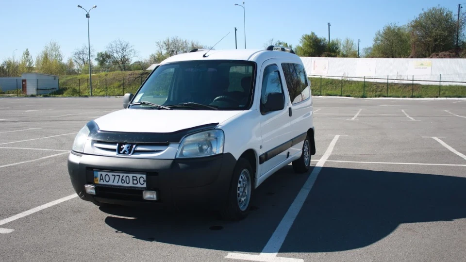 Peugeot Partner "Sárkány"