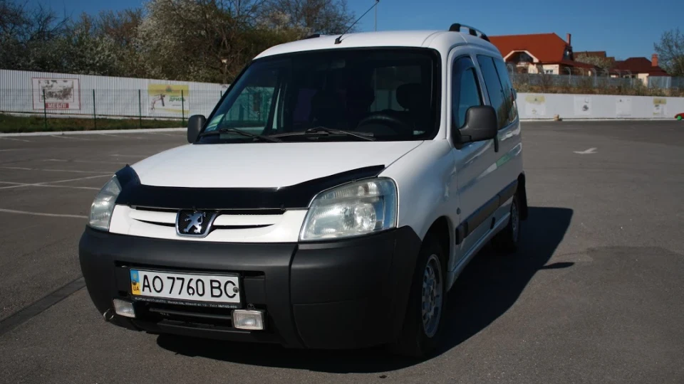 Peugeot Partner "Sárkány" 3