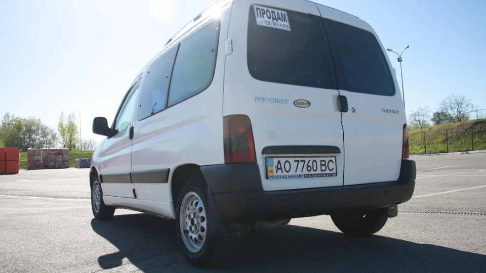 Peugeot Partner "Sárkány" 5