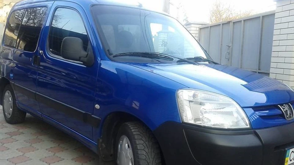 Peugeot Partner Синій металік