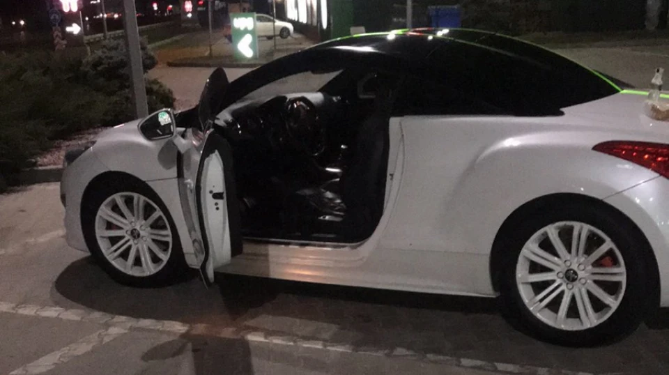 Peugeot RCZ 2