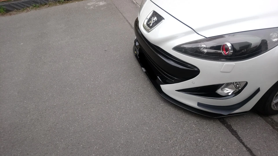 Peugeot RCZ 2