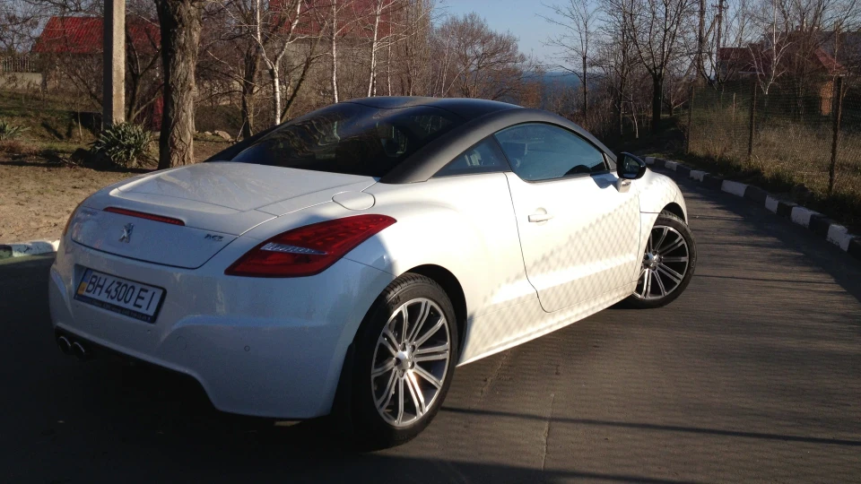 Peugeot RCZ 2013 3