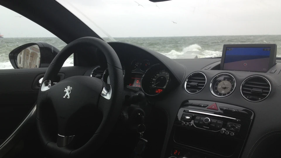 Peugeot RCZ 2013 5