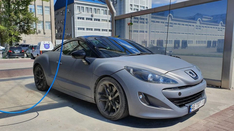 Peugeot RCZ Asphalt THP 200