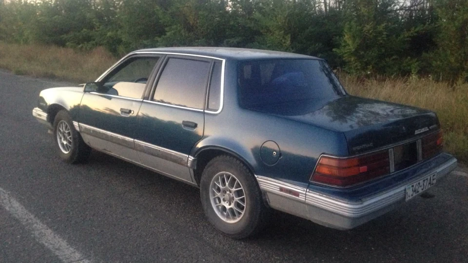 Pontiac 6000