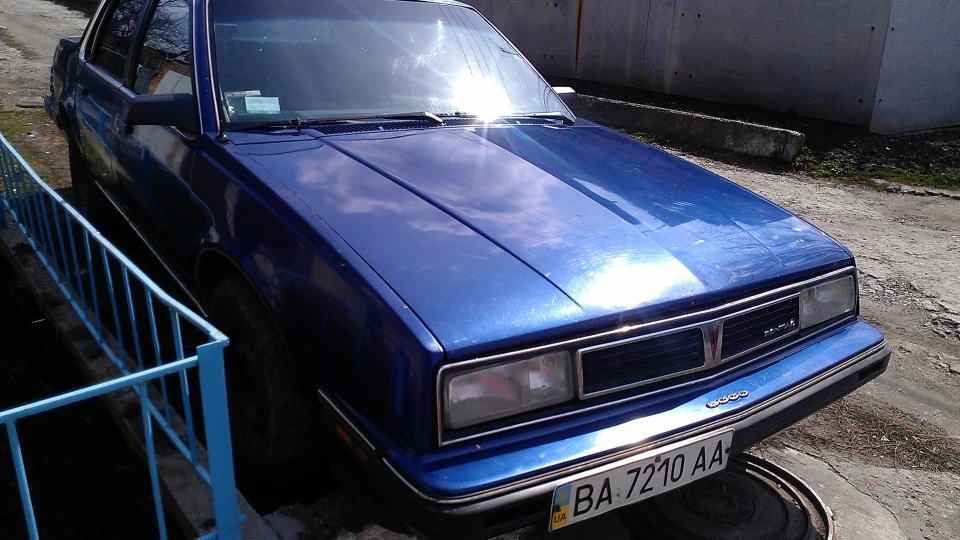 Pontiac 6000 5