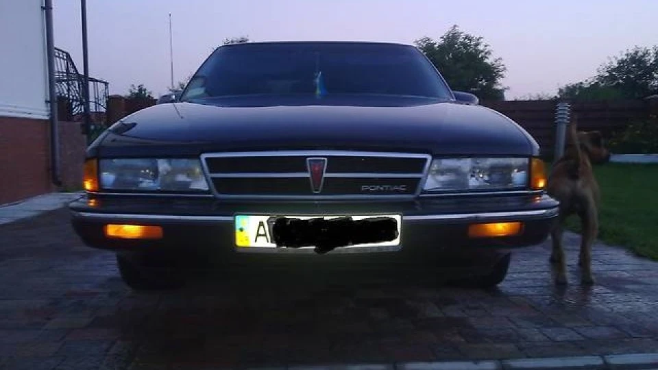 Pontiac Bonneville 3