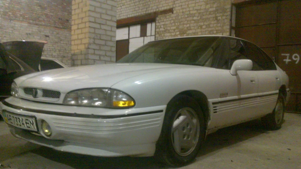 Pontiac Bonneville 2