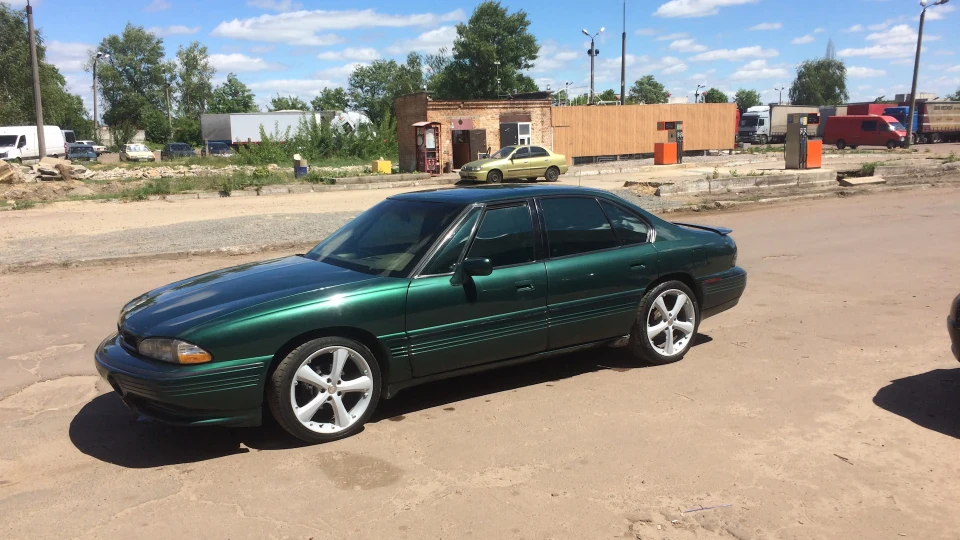 Pontiac Bonneville SSE V8 2
