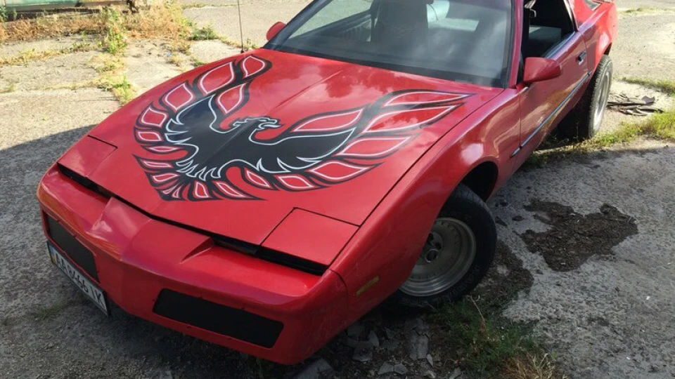 Pontiac Firebird 350/t5 4
