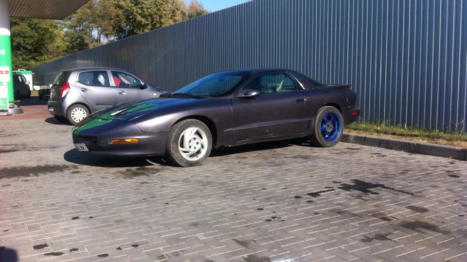 Pontiac Firebird Formula V8 4