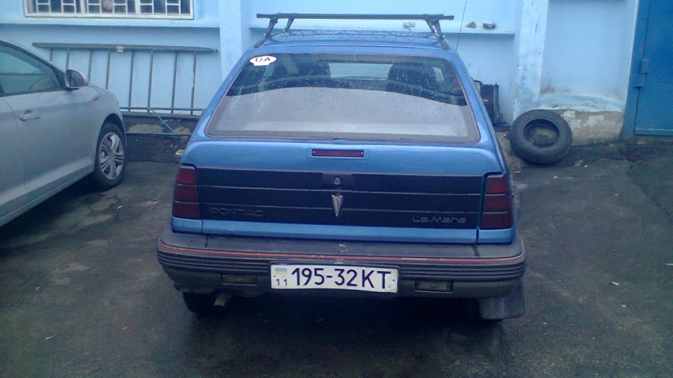 Pontiac LeMans 2