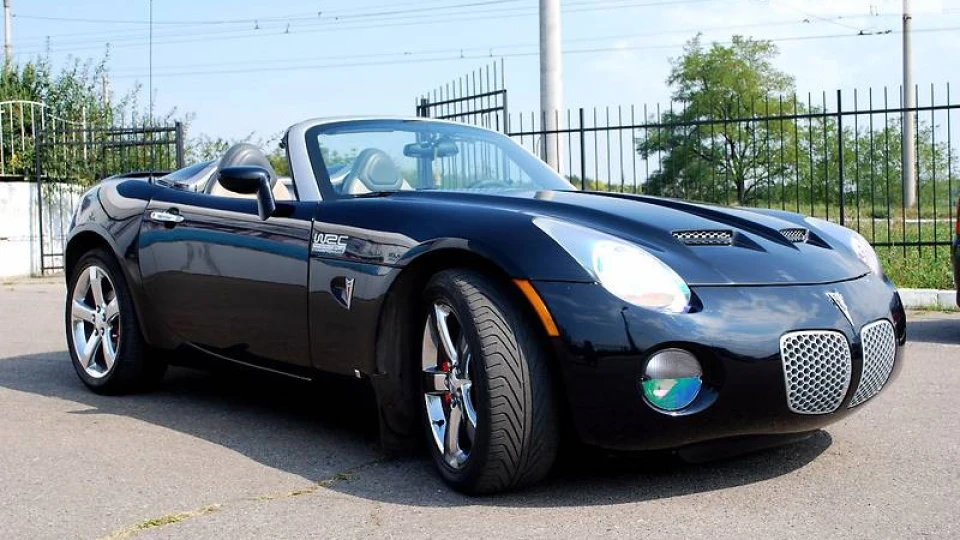 Pontiac Solstice https:/hummer-parts.club