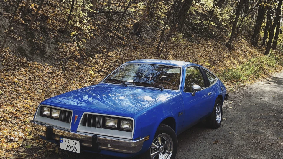 Pontiac Sunbird