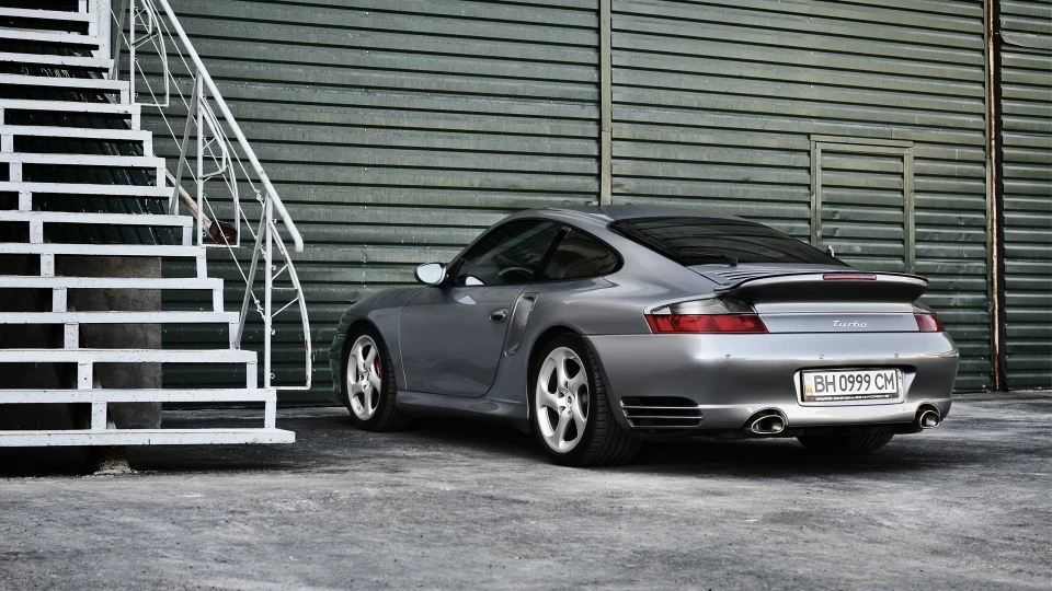 Porsche 911 996 Turbo 5