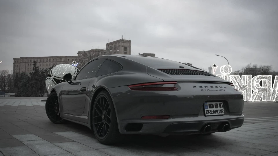 Porsche 911 GTS