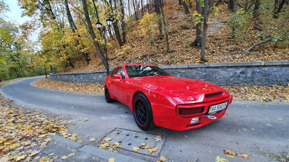 Porsche 924 2