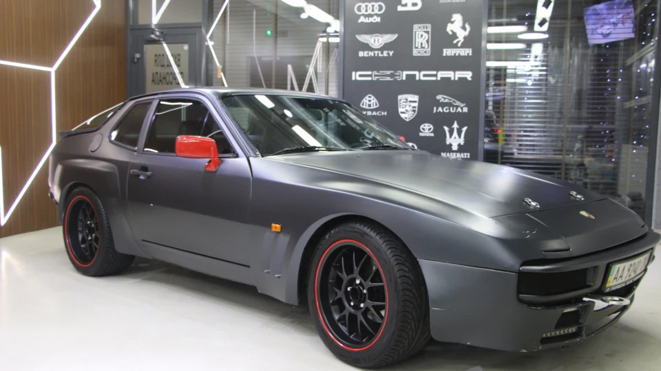 Porsche 924 5