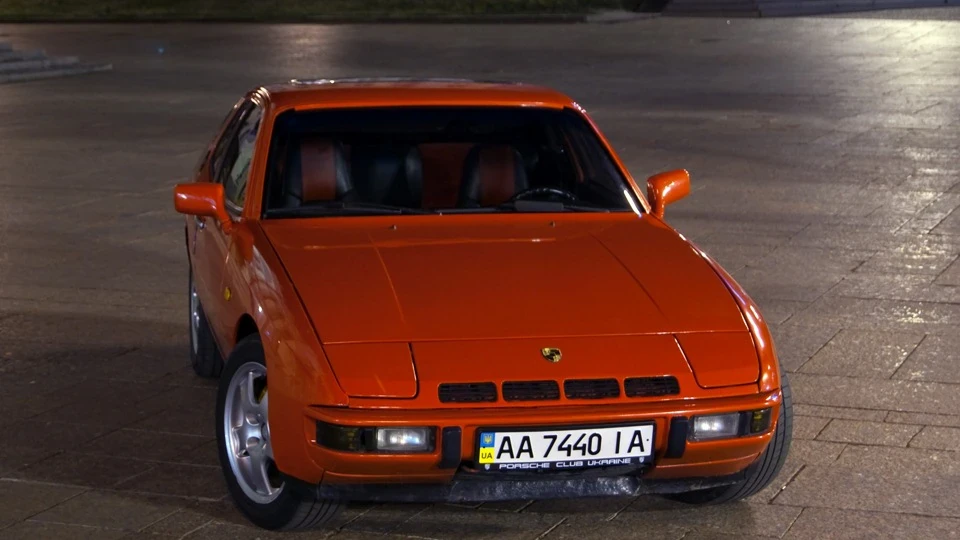 Porsche 924 2