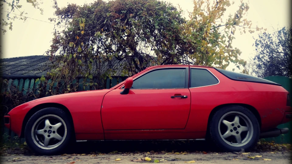 Porsche 924 Крихітка 2