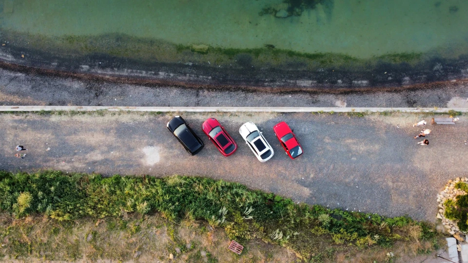 Porsche 924 targa red 4