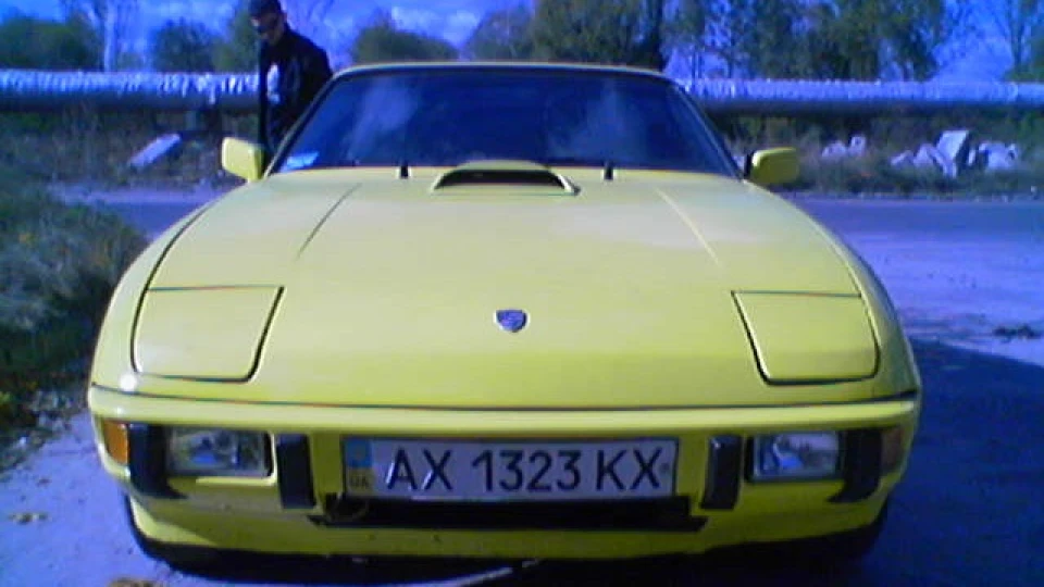 Porsche 924 жовтяк 5