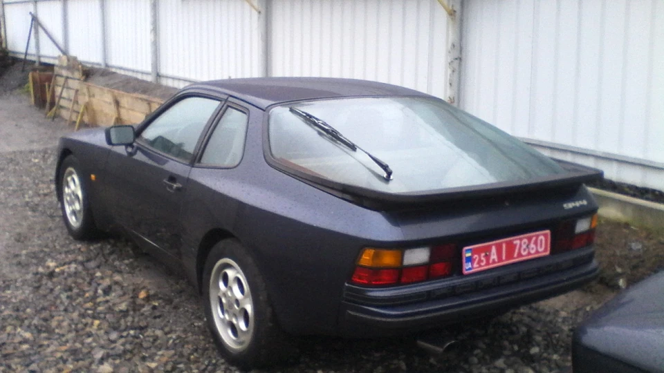 Porsche 944 5