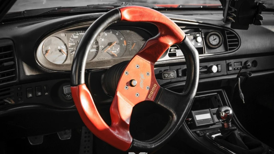 Porsche 944 2,5 TURBO 5