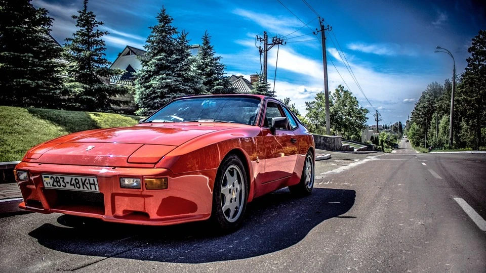 Porsche 944 California Orange 5