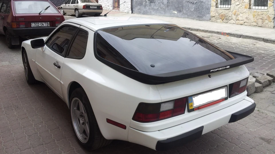 Porsche 944 ICE 3