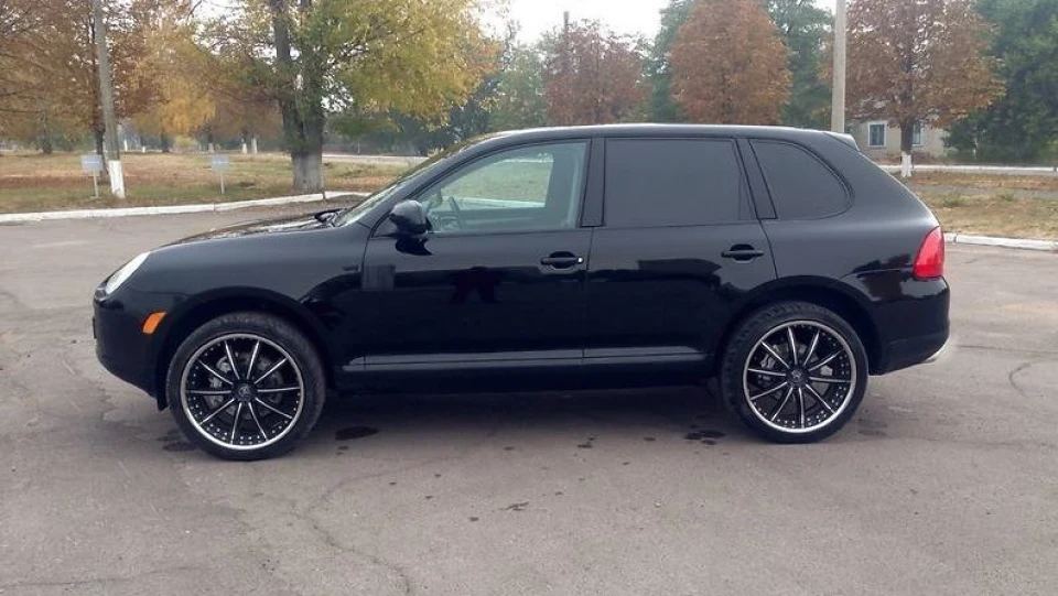 Porsche Cayenne 2