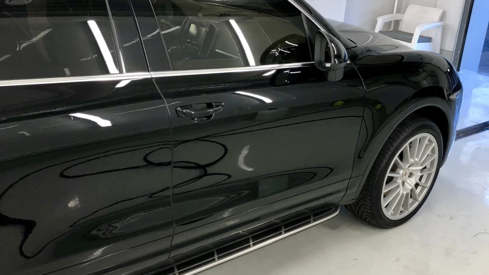 Porsche Cayenne 2
