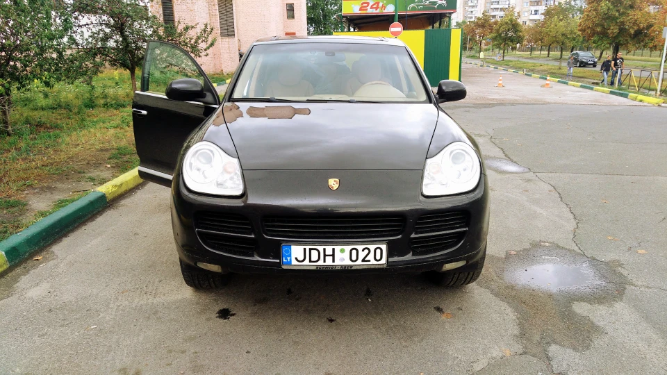 Porsche Cayenne 3