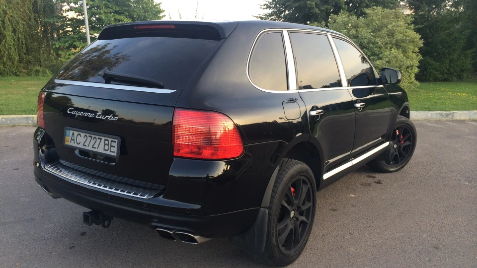 Porsche Cayenne 2