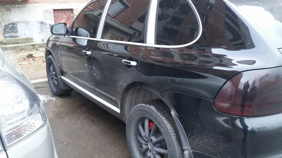 Porsche Cayenne 2