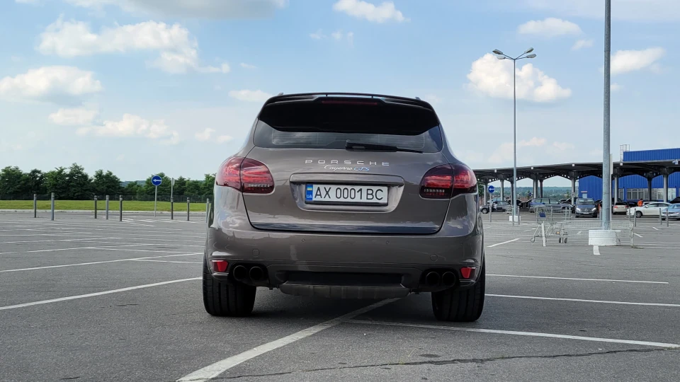 Porsche Cayenne 5
