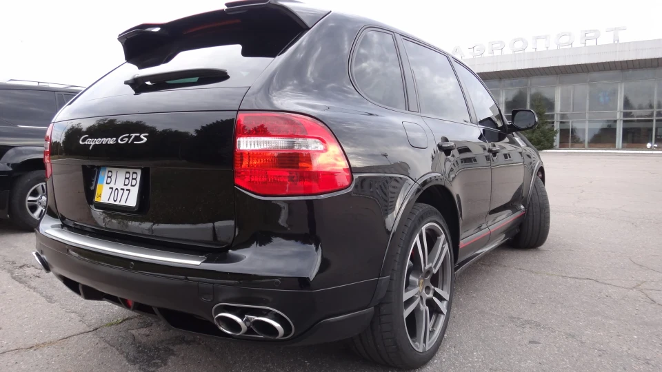 Porsche Cayenne 2