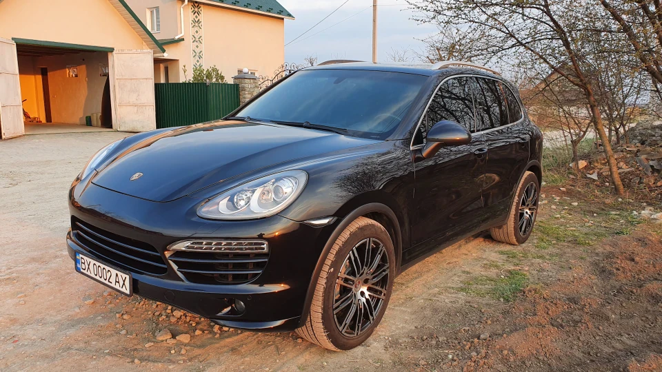 Porsche Cayenne 2