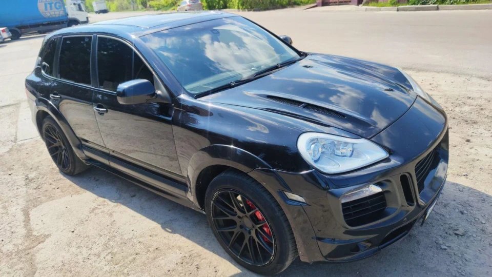 Porsche Cayenne 2