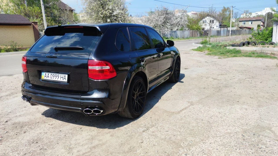 Porsche Cayenne 4