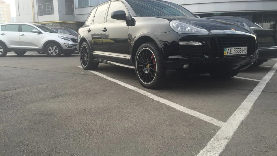 Porsche Cayenne 2