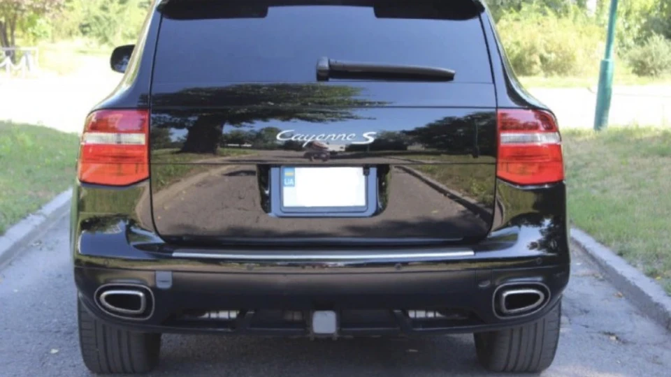 Porsche Cayenne 2