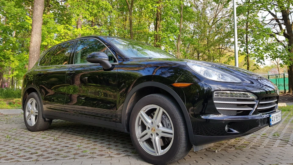 Porsche Cayenne 2